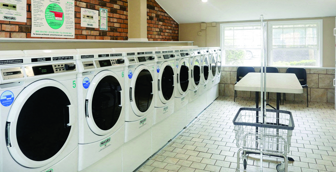 Patchogue NY, Apartments Heatherwood House at Patchogue Photo Gallery